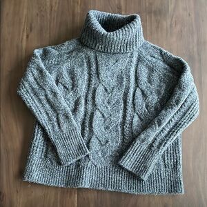Faherty frost Gray Cable Knit Turtleneck Sweater